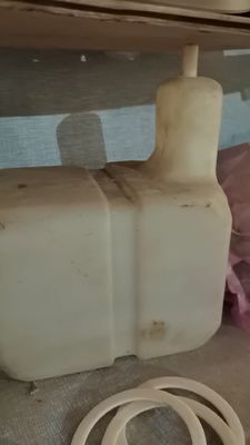 علبة غاز/وقود بلاستيكية ذات شكل خاص مصنعة من قبل خدمة معالجة التشكيل المهنية لـ HDPE/LDPE/PP