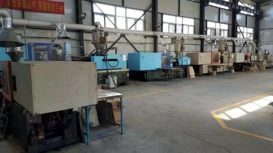 أجزاء البوليكربونات المصنعة بواسطة P20/718/738/NAK80/S136/2738/2316 مواد القالب في صب الحقن البلاستيكي حسب الطلب
